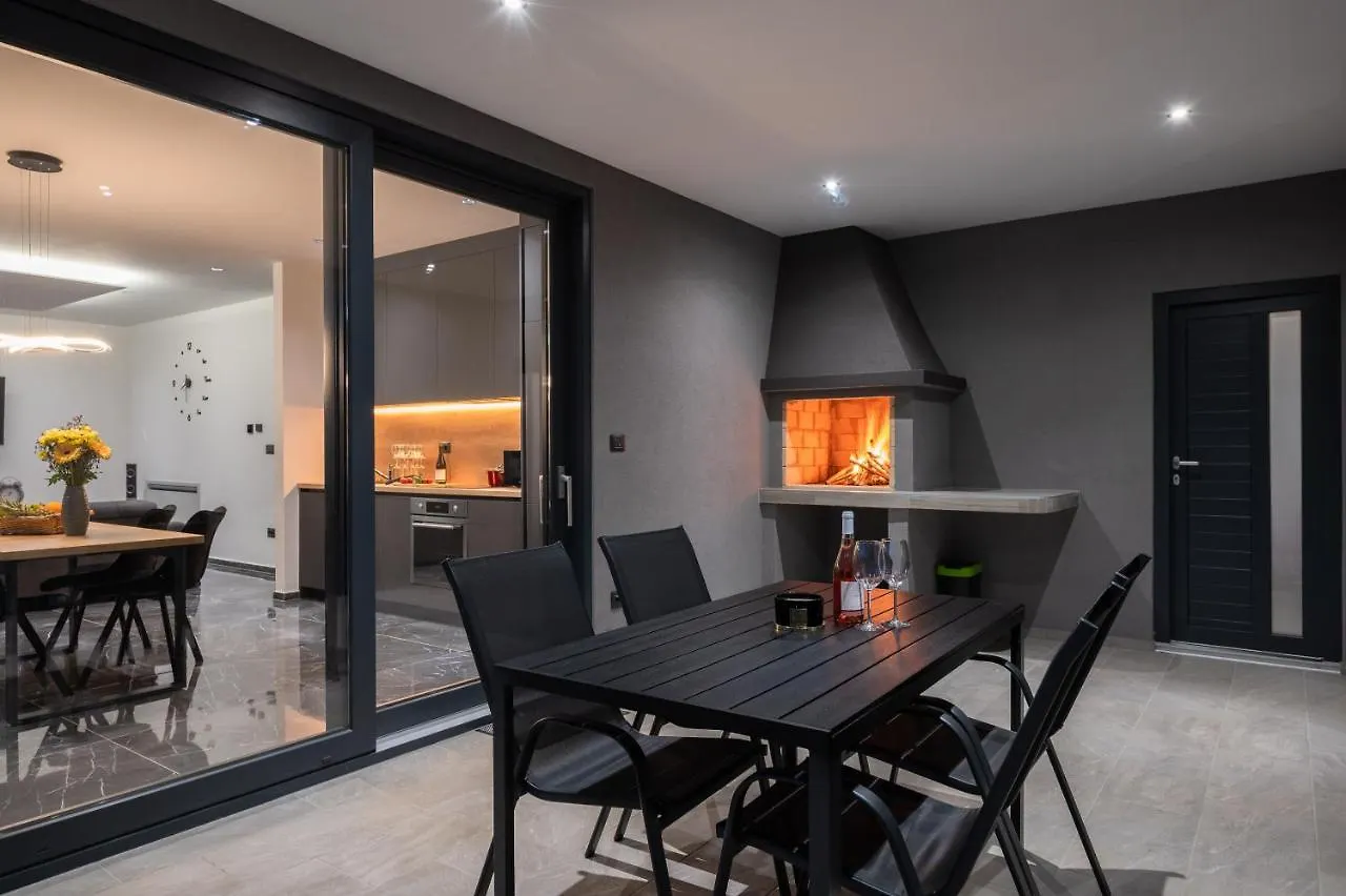 Vila Green Luxury II With Heated Pool, Jacuzzi & Sauna