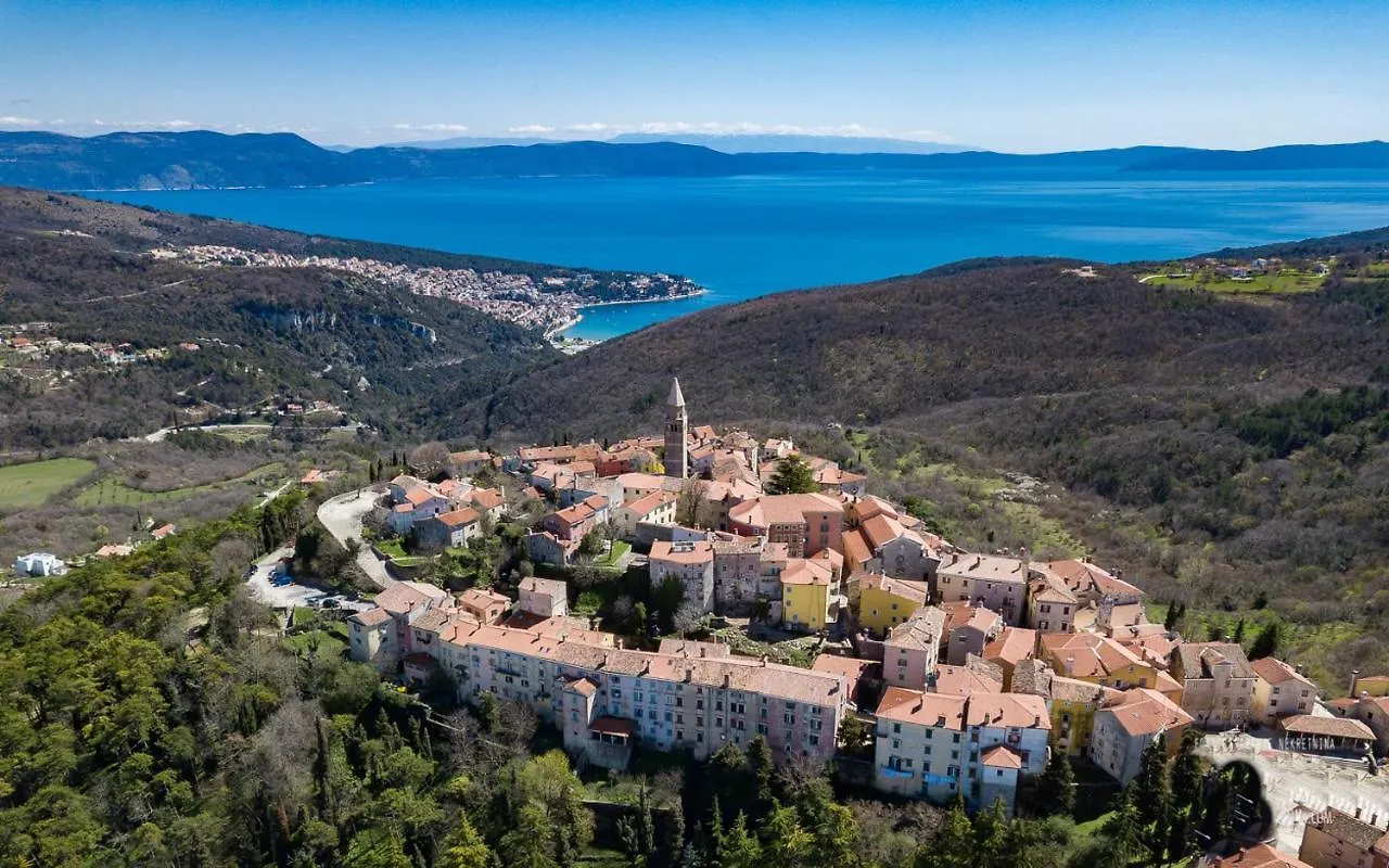 Vila Green Luxury II With Heated Pool, Jacuzzi & Sauna Croatia