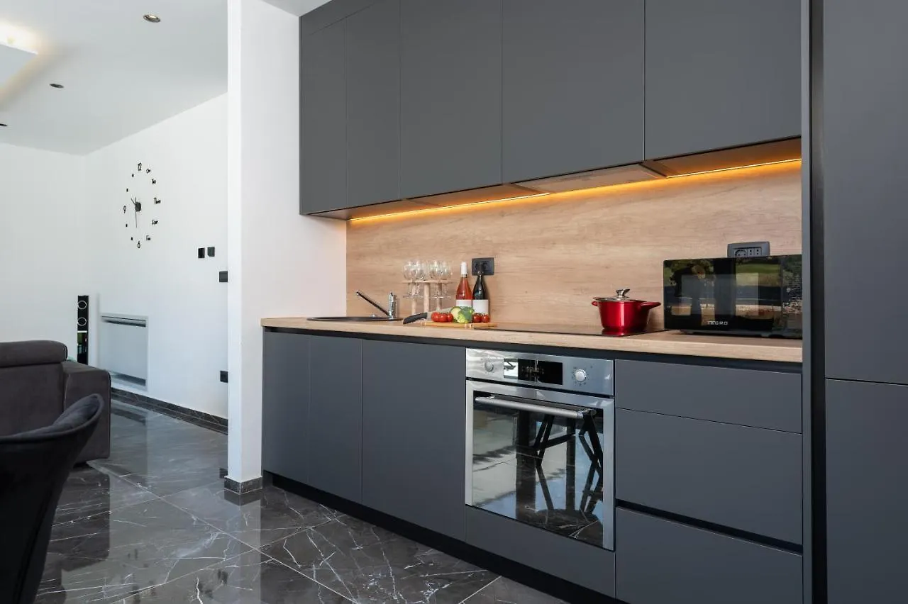 Vila Green Luxury II With Heated Pool, Jacuzzi & Sauna